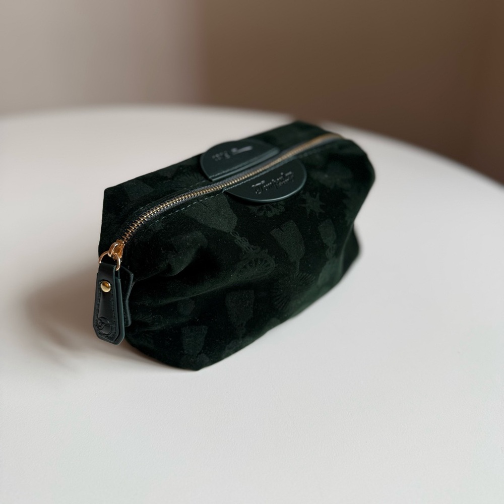 Travel Pouch Dark Green Zippered Cosmetic bag BA First Class Temperley London